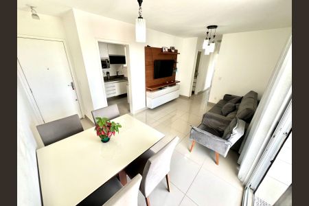 Apartamento à venda com 89m², 3 quartos e 2 vagas Apartamento à venda com 89m², 3 quartos e 2 vagasSala