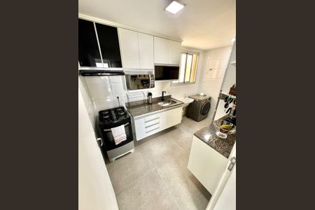 Apartamento à venda com 89m², 3 quartos e 2 vagas Apartamento à venda com 89m², 3 quartos e 2 vagasCozinha