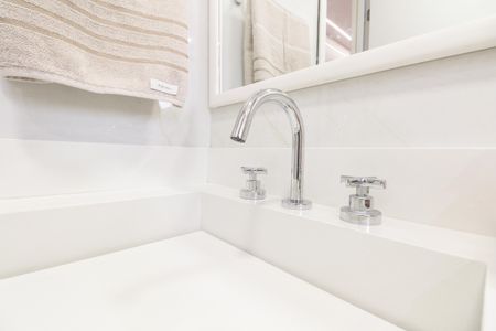 Apartamento à venda com 81m², 3 quartos e 1 vaga Apartamento à venda com 81m², 3 quartos e 1 vagaBanheiro Suíte