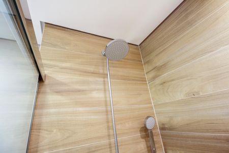 Apartamento à venda com 81m², 3 quartos e 1 vaga Apartamento à venda com 81m², 3 quartos e 1 vagaBanheiro Social