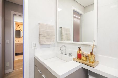 Apartamento à venda com 81m², 3 quartos e 1 vaga Apartamento à venda com 81m², 3 quartos e 1 vagaBanheiro Suíte