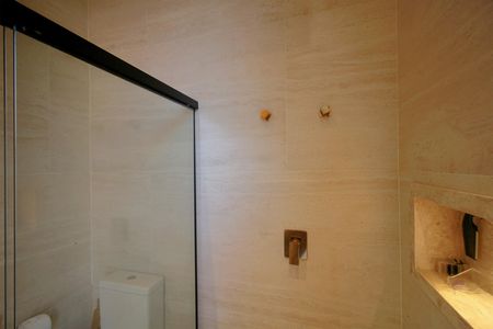 Casa de condomínio à venda com 500m², 3 quartos e 4 vagasBanheiro da Suíte 3