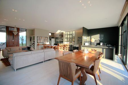 Casa de condomínio à venda com 500m², 3 quartos e 4 vagasSala de Jantar
