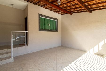 Casa à venda com 140m², 3 quartos e 2 vagas Casa à venda com 140m², 3 quartos e 2 vagasGaragem