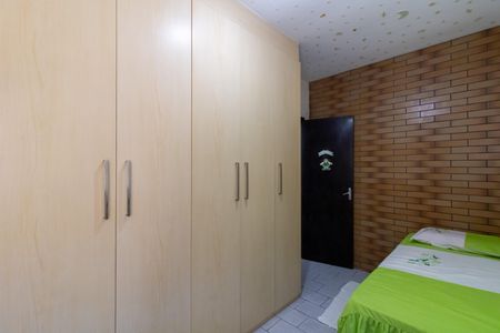 Casa à venda com 140m², 3 quartos e 2 vagas Casa à venda com 140m², 3 quartos e 2 vagasQuarto 2