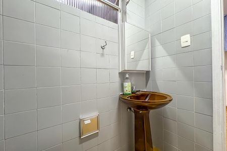 Casa à venda com 145m², 3 quartos e 2 vagasBanheiro de Serviço