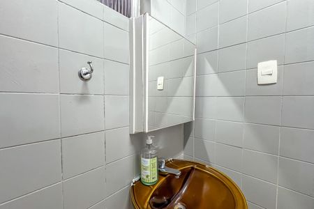 Casa à venda com 145m², 3 quartos e 2 vagasBanheiro de Serviço