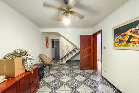 Casa à venda com 145m², 3 quartos e 2 vagasSala