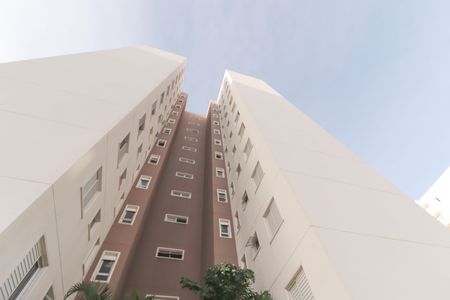 Apartamento à venda com 72m², 3 quartos e 1 vaga Apartamento à venda com 72m², 3 quartos e 1 vagaFachada