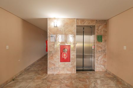 Apartamento à venda com 72m², 3 quartos e 1 vaga Apartamento à venda com 72m², 3 quartos e 1 vagaÁrea comum