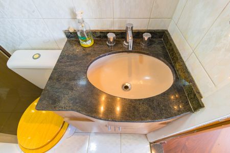 Apartamento para alugar com 74m², 2 quartos e 1 vagaBanheiro Social