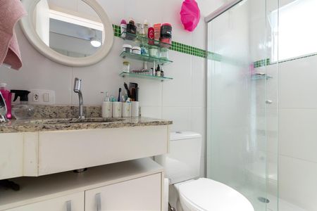 Casa de condomínio à venda com 80m², 2 quartos e 1 vagaBanheiro da Suíte 1