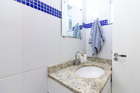 Casa de condomínio à venda com 80m², 2 quartos e 1 vagaBanheiro da Suíte 2