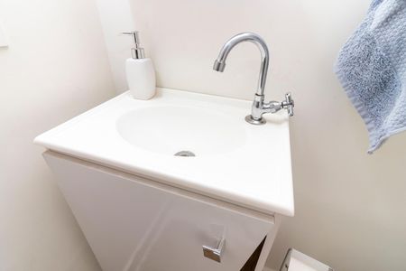 Casa de condomínio à venda com 80m², 2 quartos e 1 vagaLavabo