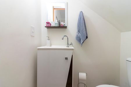 Casa de condomínio à venda com 80m², 2 quartos e 1 vagaLavabo