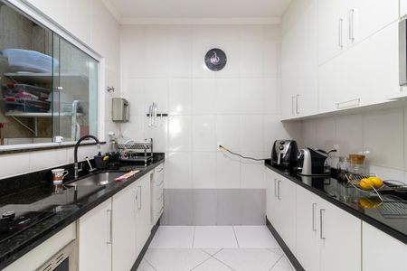 Casa de condomínio à venda com 80m², 2 quartos e 1 vagaCozinha