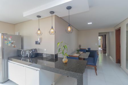 Casa à venda com 277m², 3 quartos e 3 vagas Casa à venda com 277m², 3 quartos e 3 vagasCozinha