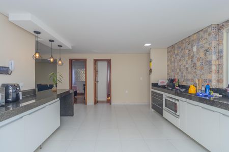 Casa à venda com 277m², 3 quartos e 3 vagas Casa à venda com 277m², 3 quartos e 3 vagasCozinha