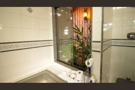 Casa à venda com 300m², 3 quartos e 2 vagasBanheiro da Suíte