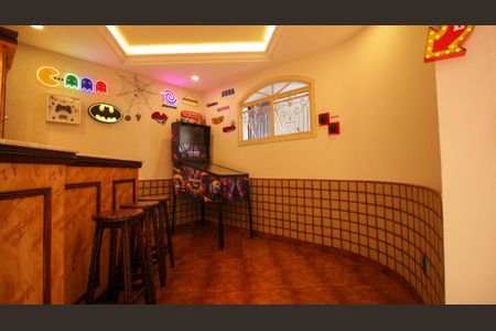 Casa à venda com 300m², 3 quartos e 2 vagasSala de Jogos