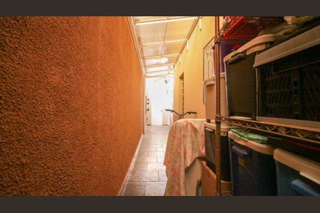 Casa à venda com 300m², 3 quartos e 2 vagasCorredor