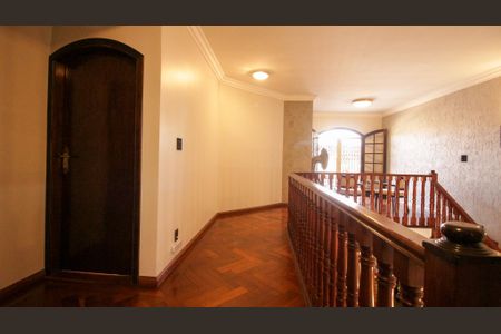 Casa à venda com 300m², 3 quartos e 2 vagasHall dos Quartos