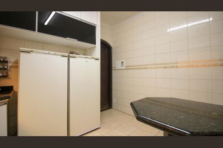 Casa à venda com 300m², 3 quartos e 2 vagasCozinha