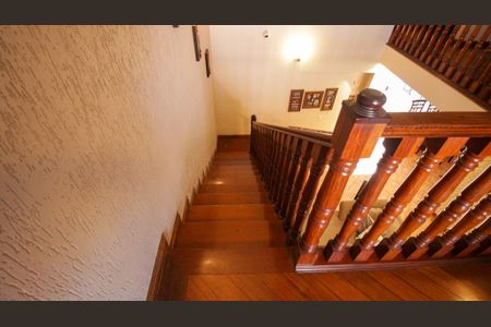 Casa à venda com 300m², 3 quartos e 2 vagasHall dos Quartos