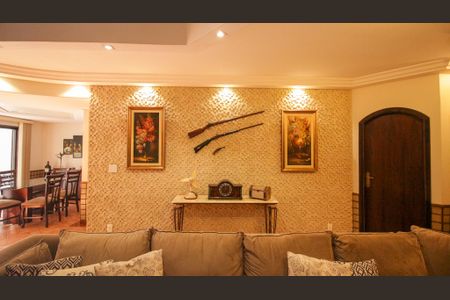 Casa à venda com 300m², 3 quartos e 2 vagasSala