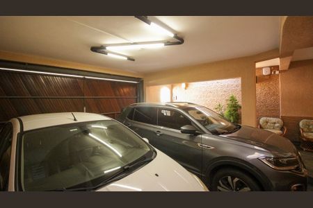 Casa à venda com 300m², 3 quartos e 2 vagasGaragem