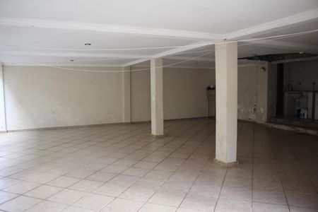 Casa à venda com 439m², 4 quartos e 4 vagasQuintal