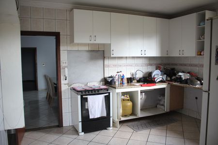 Casa à venda com 439m², 4 quartos e 4 vagasCozinha