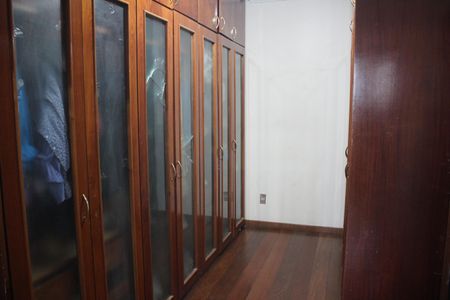 Casa à venda com 439m², 4 quartos e 4 vagasCobertura