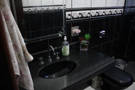 Casa à venda com 439m², 4 quartos e 4 vagasBanheiro