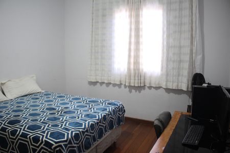 Casa à venda com 439m², 4 quartos e 4 vagasQuarto 3