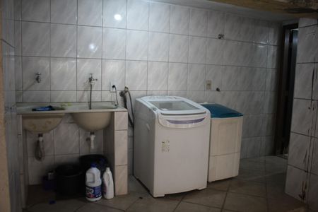 Casa à venda com 439m², 4 quartos e 4 vagasÁrea de Serviço 2