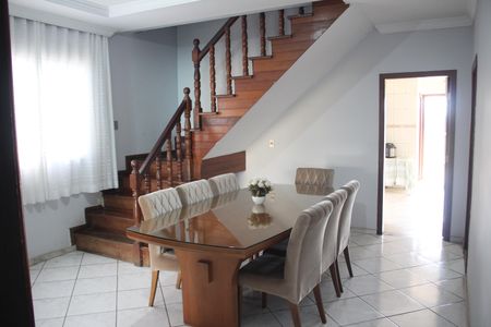 Casa à venda com 439m², 4 quartos e 4 vagasCopa