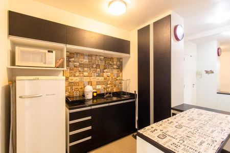 Studio para alugar com 33m², 1 quarto e sem vaga Studio para alugar com 33m², 1 quarto e sem vagaCozinha