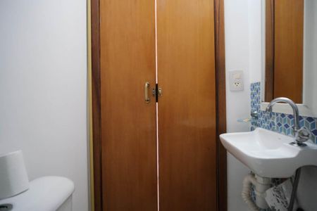 Casa à venda com 125m², 2 quartos e 2 vagasLavabo 