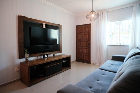 Casa à venda com 125m², 2 quartos e 2 vagasSala