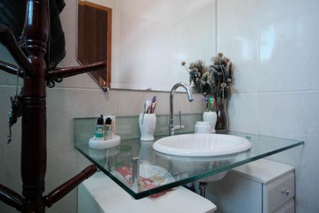 Casa à venda com 125m², 2 quartos e 2 vagasBanheiro Quarto