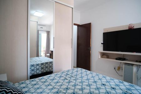 Casa à venda com 125m², 2 quartos e 2 vagasQuarto