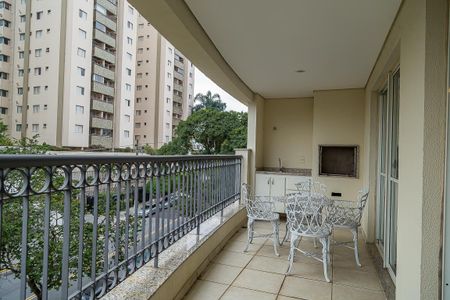 Apartamento à venda com 146m², 3 quartos e 3 vagas Apartamento à venda com 146m², 3 quartos e 3 vagasVaranda Sala