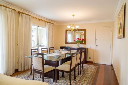 Apartamento à venda com 146m², 3 quartos e 3 vagas Apartamento à venda com 146m², 3 quartos e 3 vagasSala