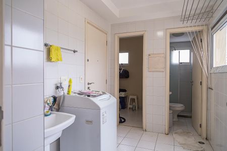 Apartamento à venda com 146m², 3 quartos e 3 vagas Apartamento à venda com 146m², 3 quartos e 3 vagasÁrea de Serviço