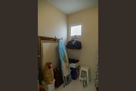 Apartamento à venda com 146m², 3 quartos e 3 vagas Apartamento à venda com 146m², 3 quartos e 3 vagasQuarto de Serviço