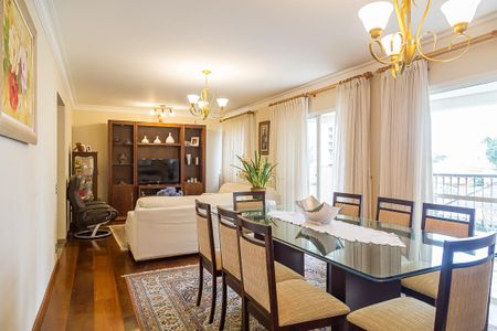 Apartamento à venda com 146m², 3 quartos e 3 vagas Apartamento à venda com 146m², 3 quartos e 3 vagasSala