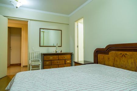 Apartamento à venda com 146m², 3 quartos e 3 vagas Apartamento à venda com 146m², 3 quartos e 3 vagasSuíte 3