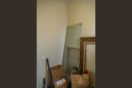 Apartamento à venda com 146m², 3 quartos e 3 vagas Apartamento à venda com 146m², 3 quartos e 3 vagasQuarto de Serviço