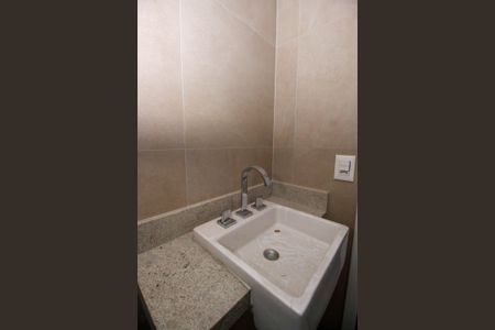 Apartamento para alugar com 265m², 3 quartos e 4 vagasBanheiro da Suíte 3